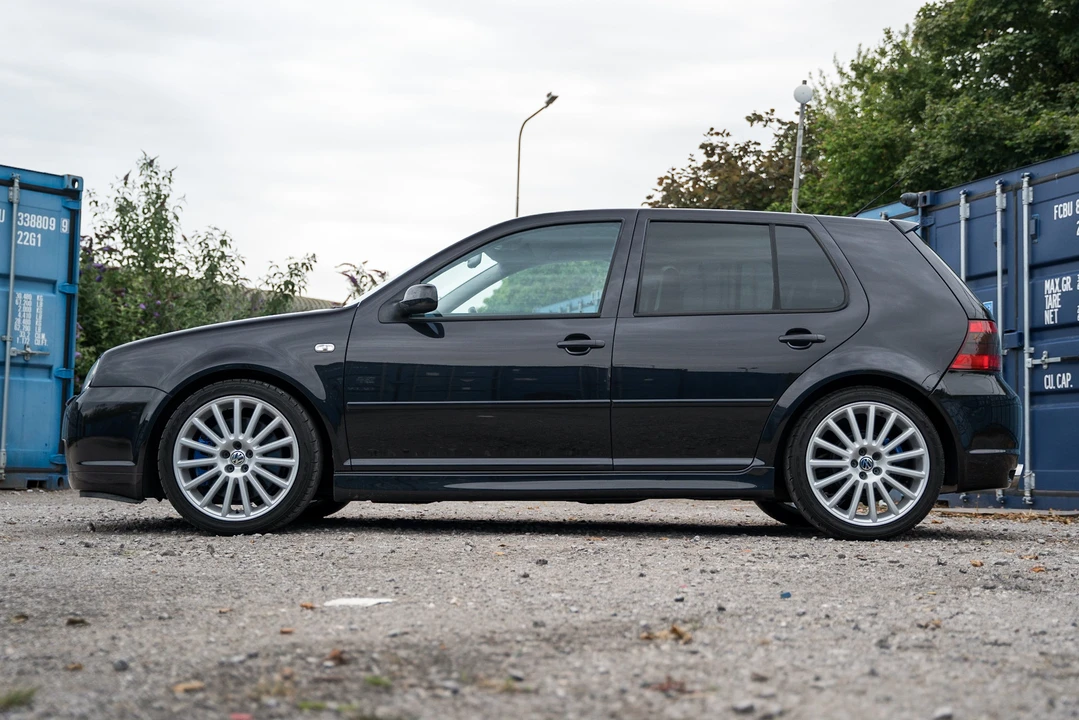 2004 Volkswagen R32 Mk4 - Image 5 of 31