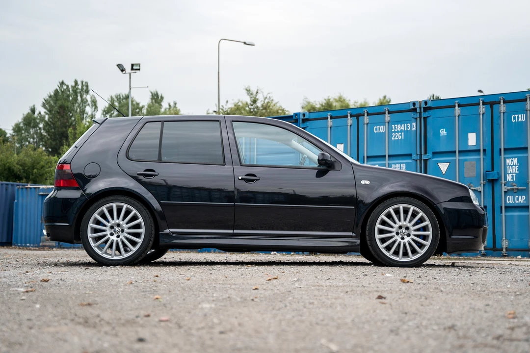 2004 Volkswagen R32 Mk4 - Image 9 of 31