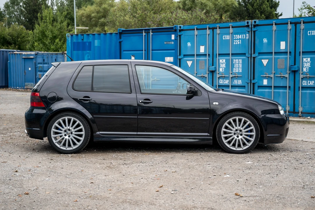 2004 Volkswagen R32 Mk4 - Image 16 of 31