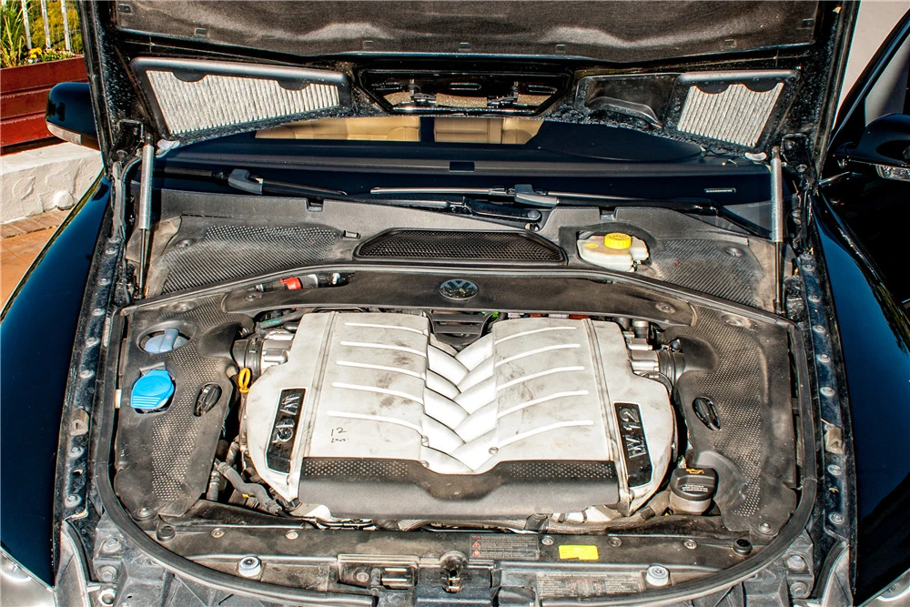 2004 Volkswagen Phaeton - Image 2 of 5