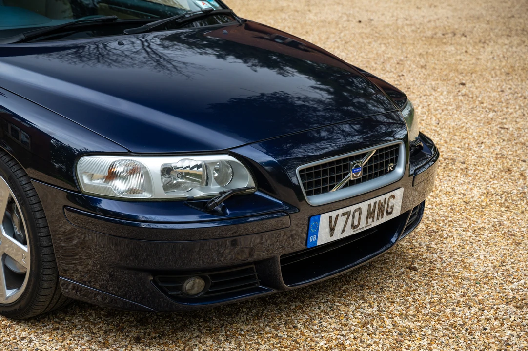 2004 Volvo V70 R 2nd Gen - Image 16 of 31