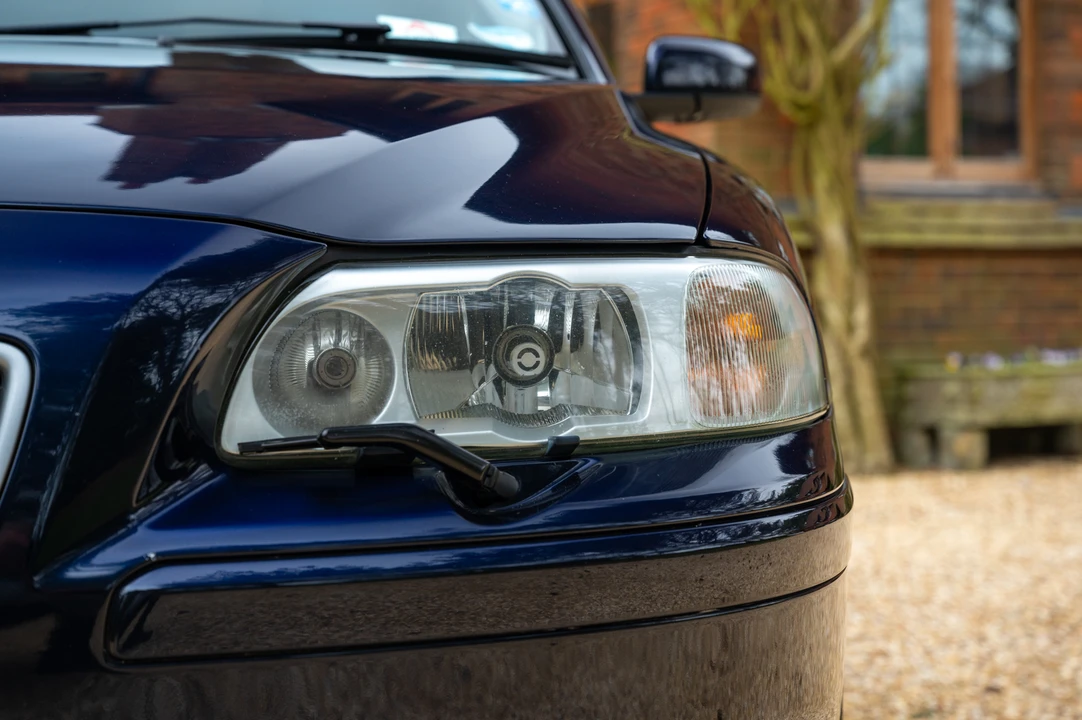 2004 Volvo V70 R 2nd Gen - Image 29 of 31