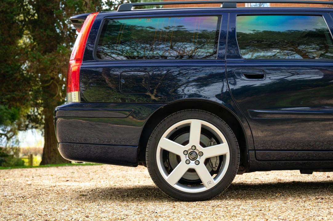 2004 Volvo V70 R 2nd Gen - Image 22 of 31