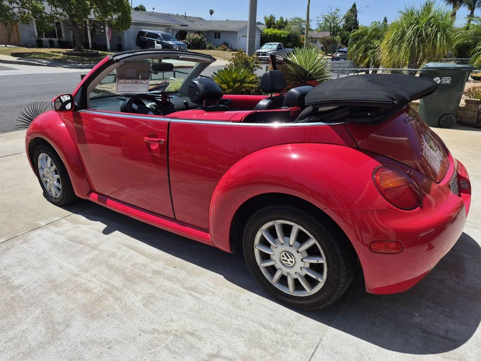 2004 Volkswagen New Beetle - Image 3 of 16