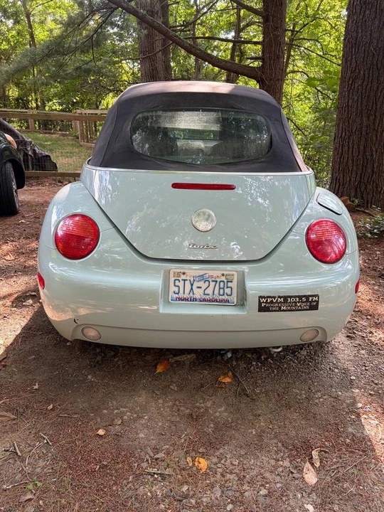 2004 Volkswagen New Beetle - Image 3 of 12