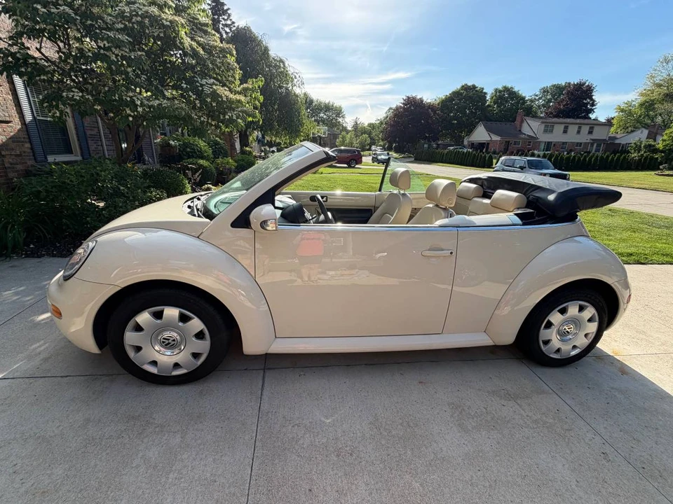 2004 Volkswagen New Beetle - Image 5 of 5