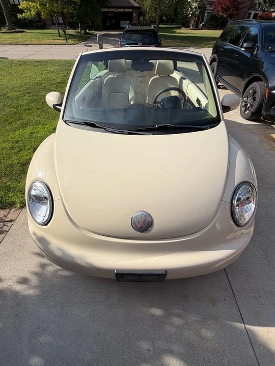 2004 Volkswagen New Beetle - Image 4 of 5