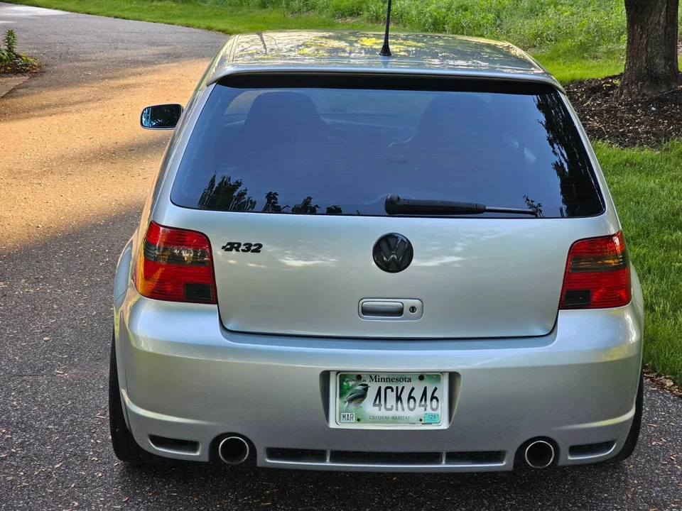 2004 Volkswagen R32 Mk4 - Image 7 of 23