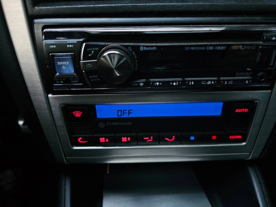 2004 Volkswagen R32 Mk4 - Image 20 of 23