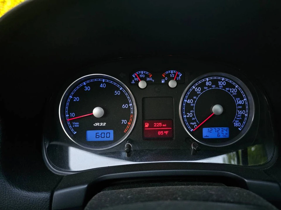 2004 Volkswagen R32 Mk4 - Image 19 of 23