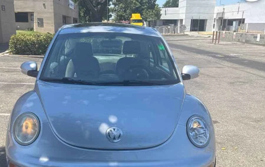 2004 Volkswagen New Beetle - Image 5 of 5