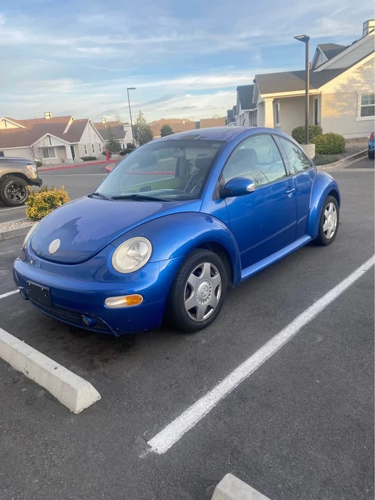 2004 Volkswagen New Beetle - Image 2 of 6