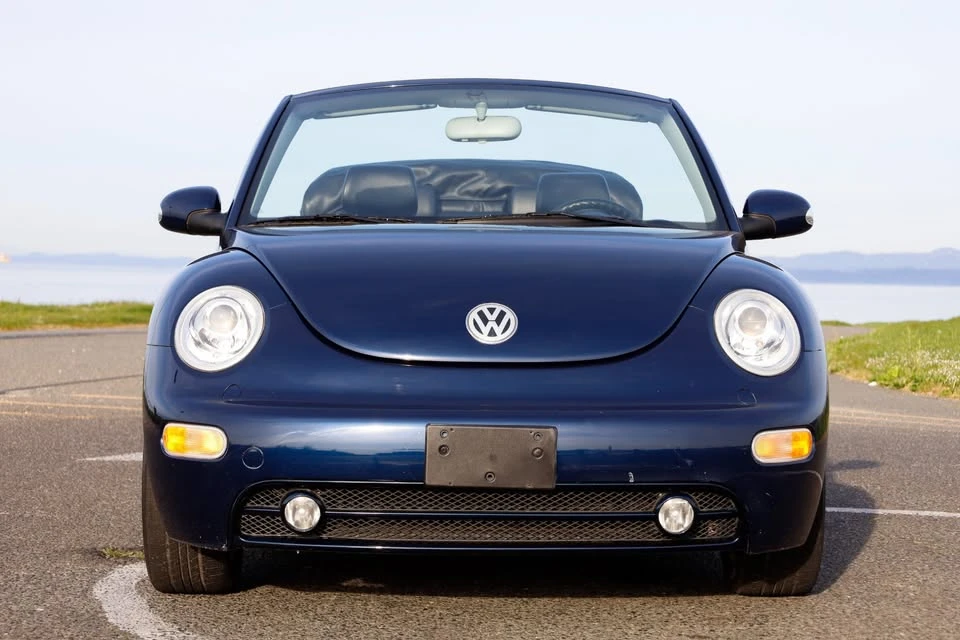 2004 Volkswagen New Beetle - Image 6 of 17