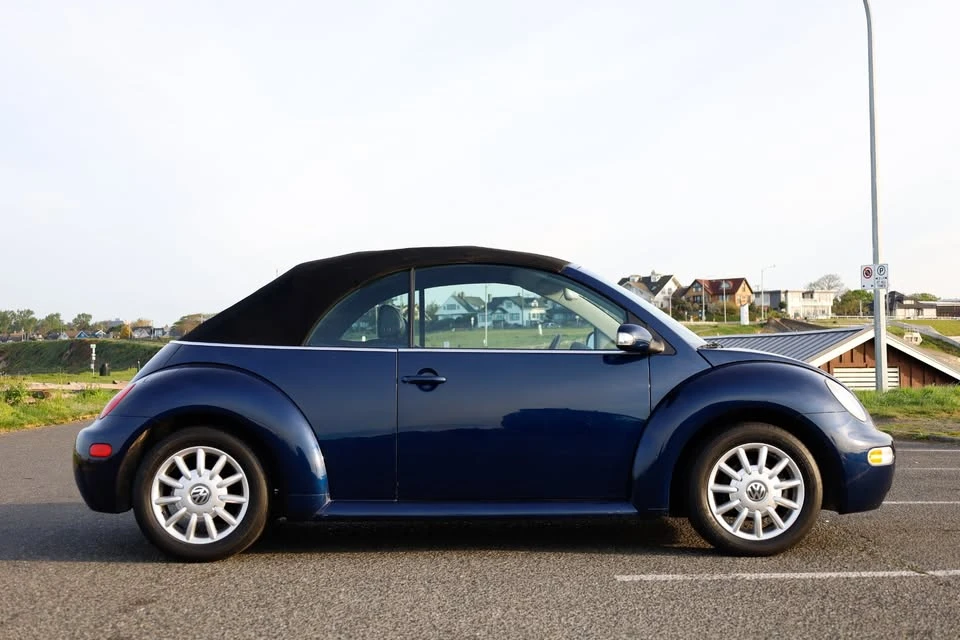 2004 Volkswagen New Beetle - Image 4 of 17