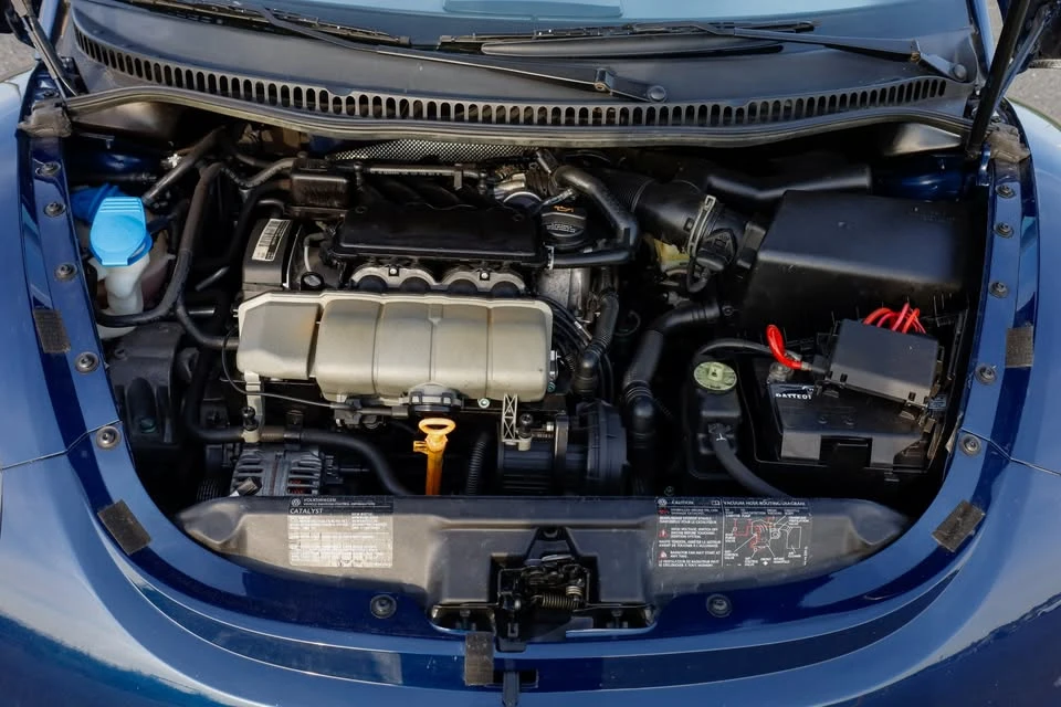 2004 Volkswagen New Beetle - Image 11 of 17