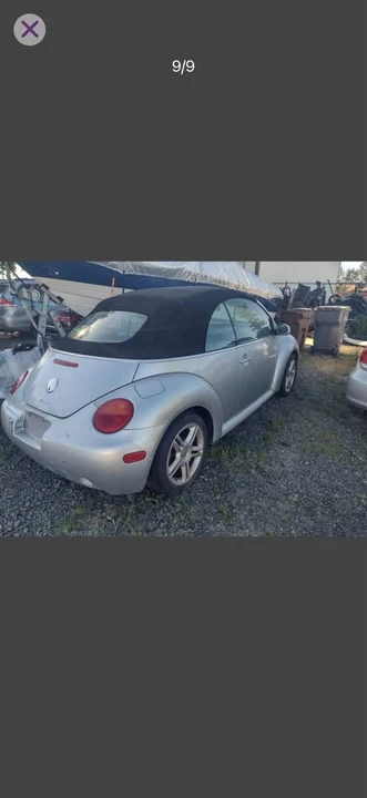 2004 Volkswagen New Beetle - Image 4 of 9