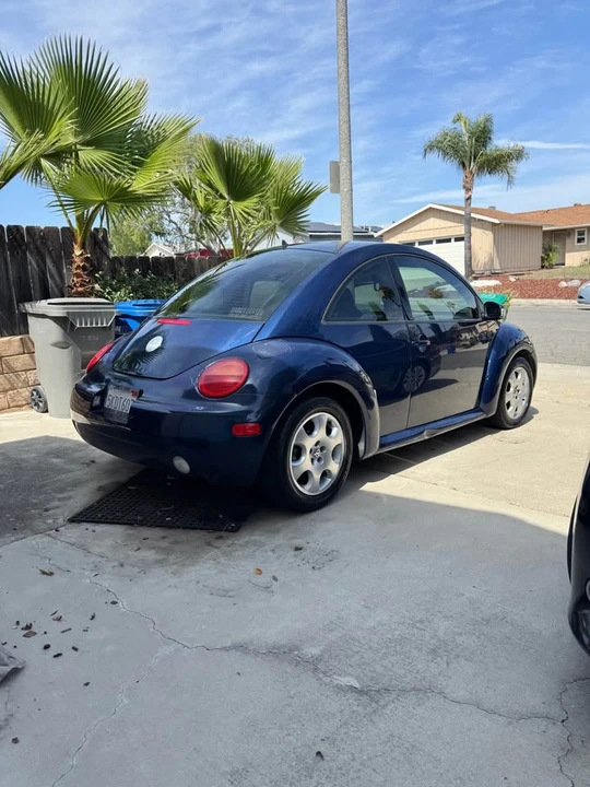 2004 Volkswagen New Beetle - Image 3 of 11