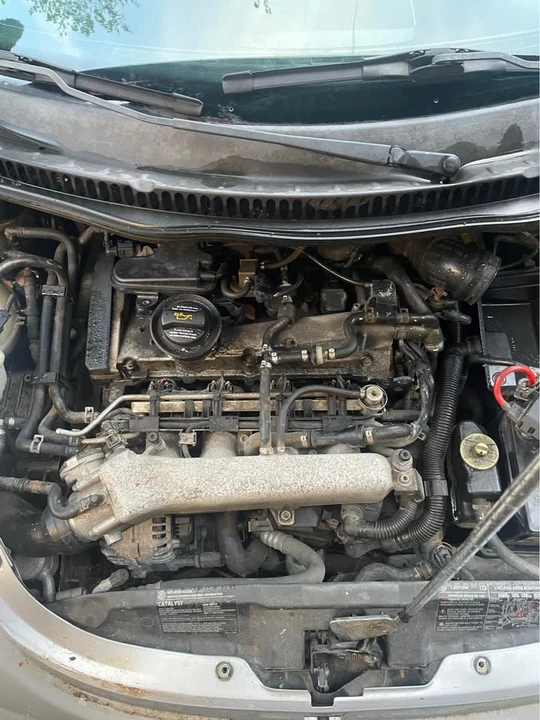 2004 Volkswagen New Beetle - Image 16 of 17