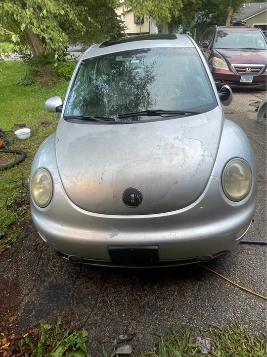 2004 Volkswagen New Beetle - Image 5 of 17