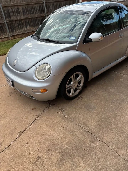 2004 Volkswagen New Beetle - Image 2 of 4