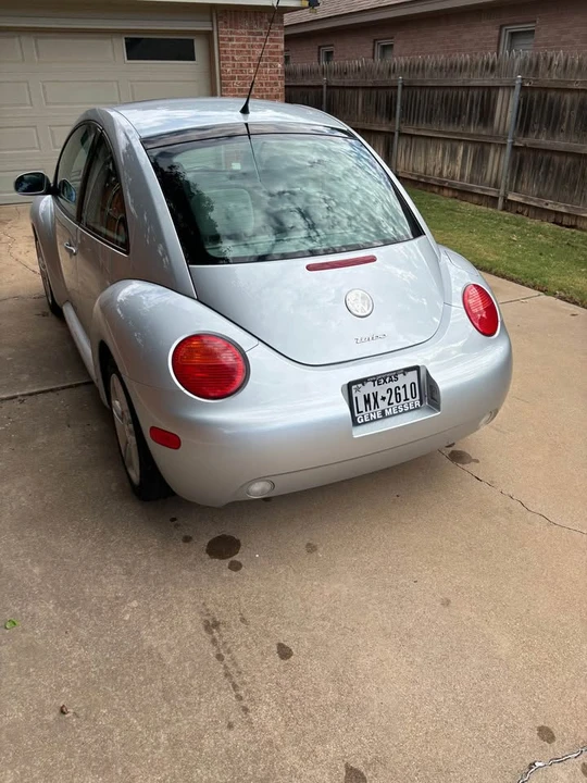 2004 Volkswagen New Beetle - Image 3 of 4