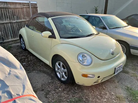 2004 Volkswagen Beetle 1.8T Convertible 2D