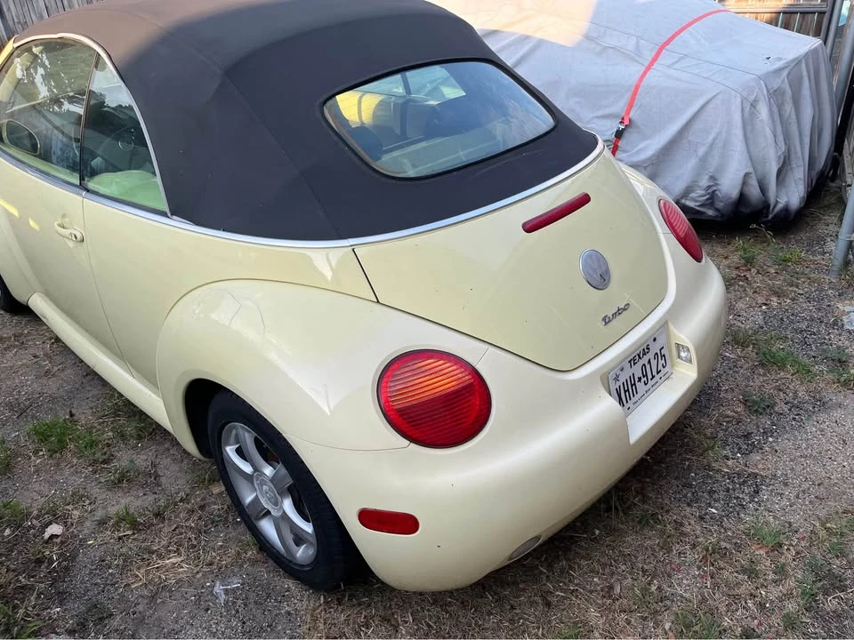2004 Volkswagen New Beetle - Image 5 of 7