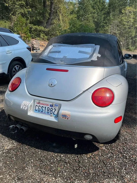 2004 Volkswagen New Beetle - Image 6 of 20
