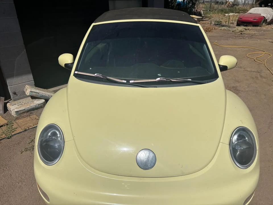 2004 Volkswagen New Beetle - Image 14 of 15