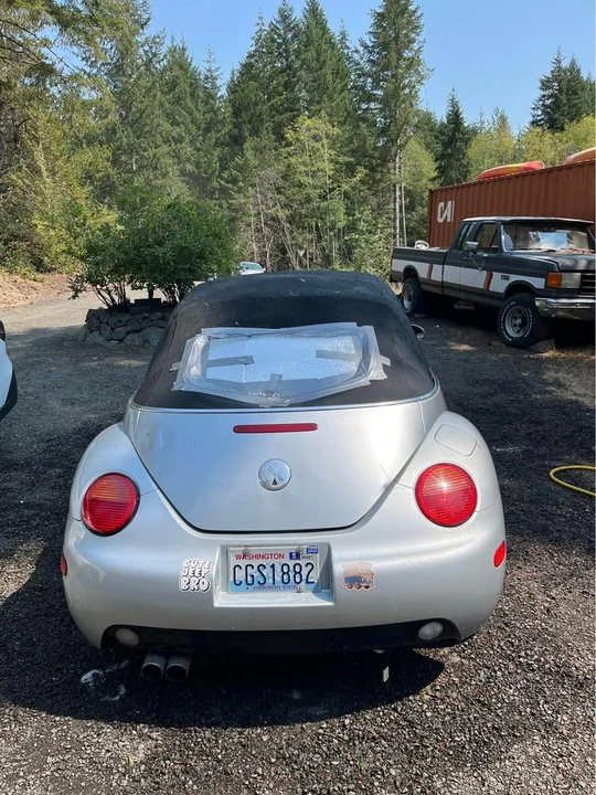 2004 Volkswagen New Beetle - Image 4 of 20