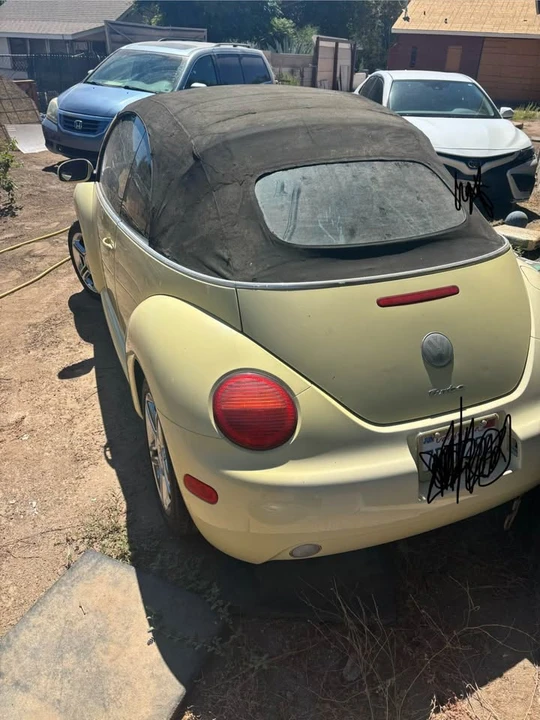 2004 Volkswagen New Beetle - Image 12 of 15