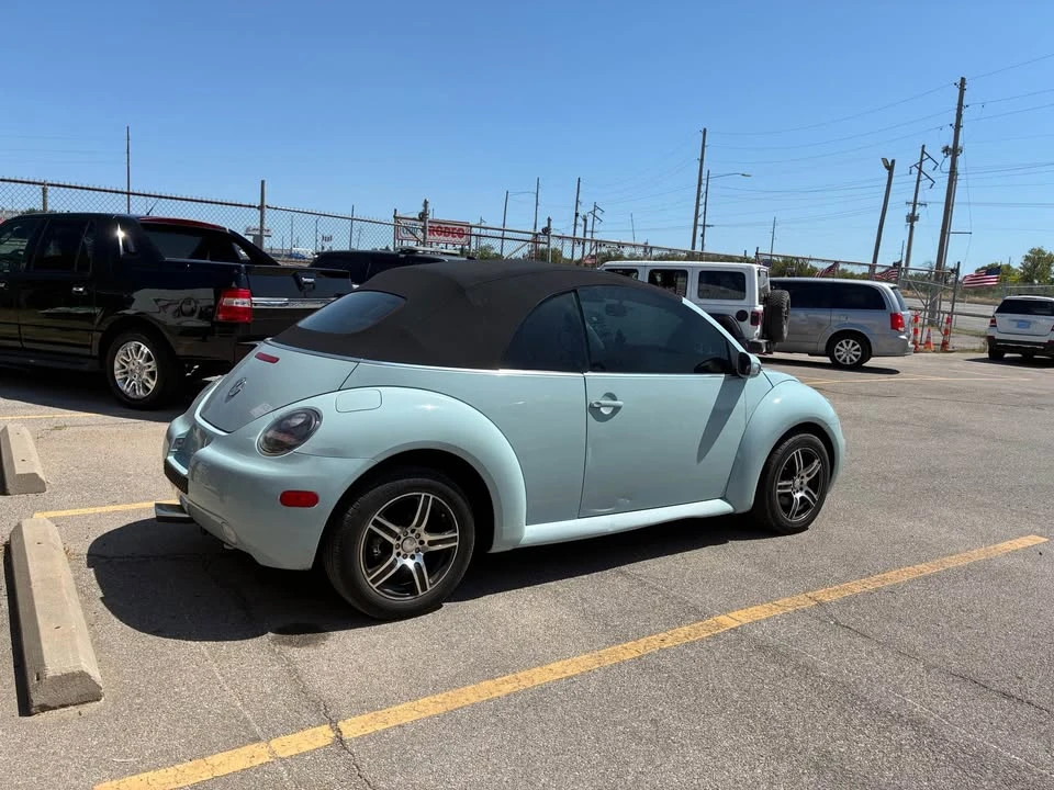 2004 Volkswagen New Beetle - Image 3 of 7