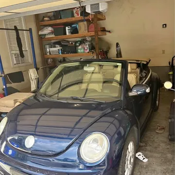 2004 Volkswagen Beetle 1.8T Hatchback 2D