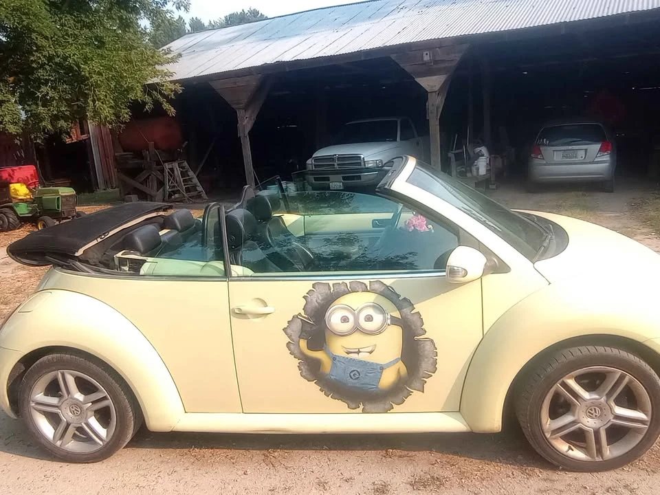 2004 Volkswagen New Beetle - Image 6 of 9