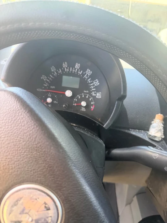 2004 Volkswagen New Beetle - Image 12 of 12