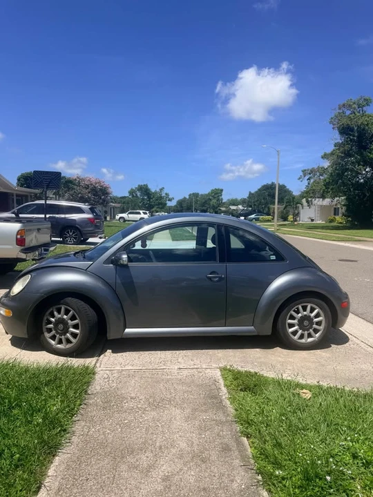 2004 Volkswagen New Beetle - Image 3 of 12