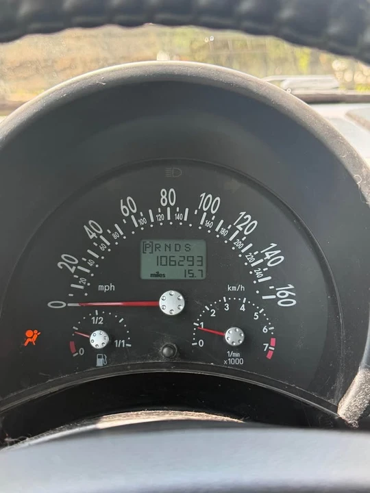 2004 Volkswagen New Beetle - Image 13 of 19