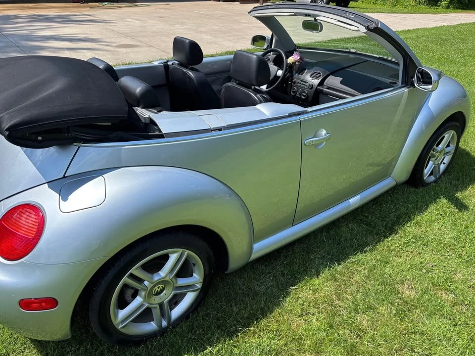 2004 Volkswagen New Beetle - Image 6 of 7