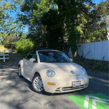 2004 Volkswagen Beetle 2.0T Coast Convertible 2D
