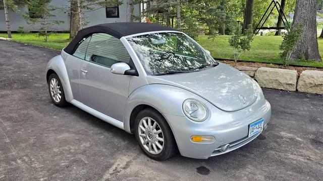 2004 Volkswagen Beetle 2.0T Coast Convertible 2D