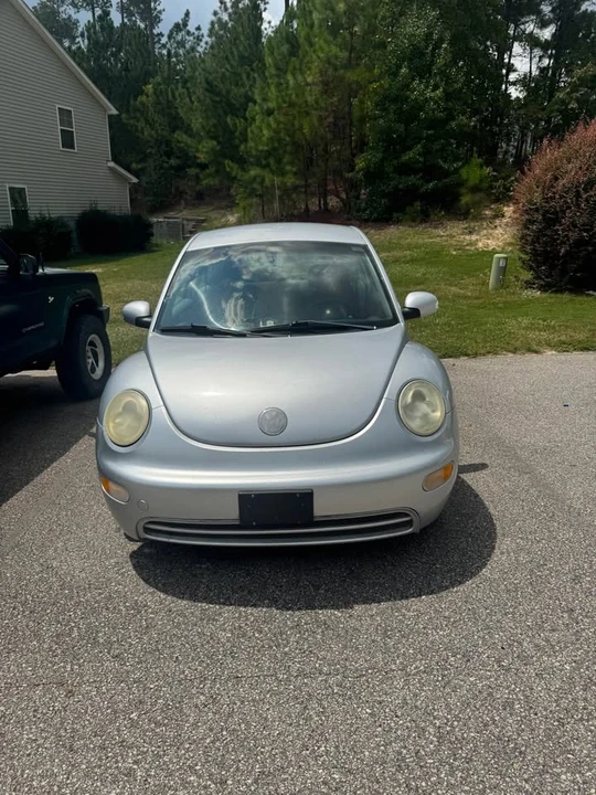 2004 Volkswagen New Beetle - Image 3 of 8