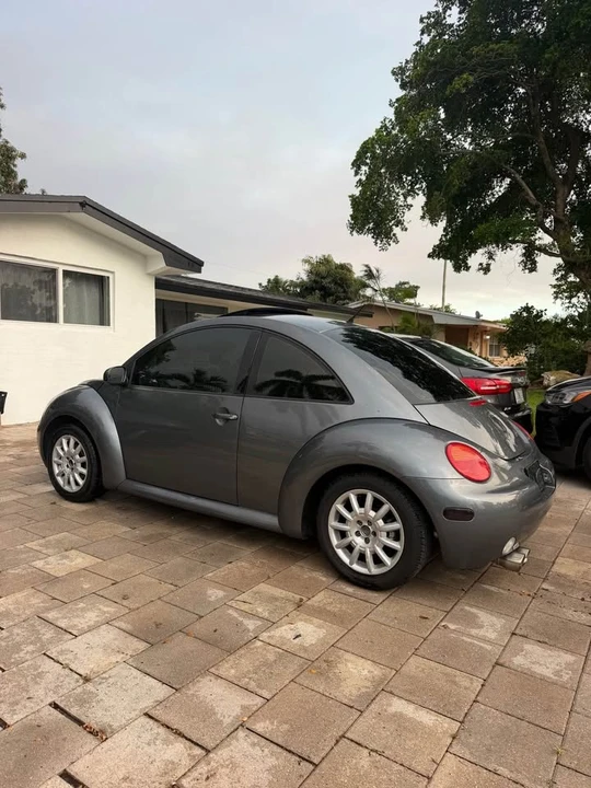 2004 Volkswagen New Beetle - Image 3 of 6