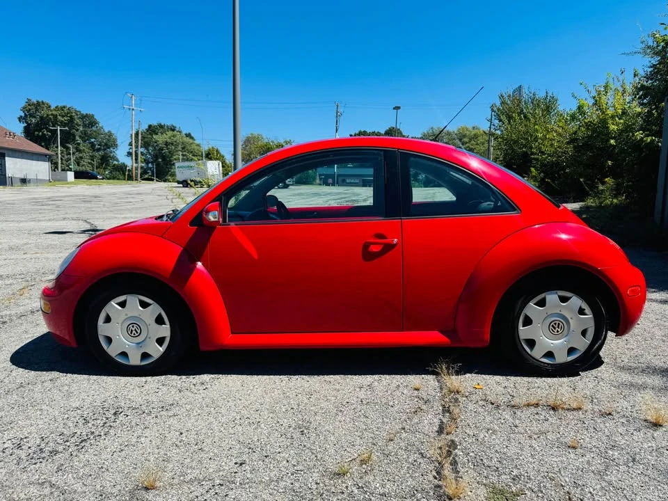 2004 Volkswagen New Beetle - Image 8 of 17