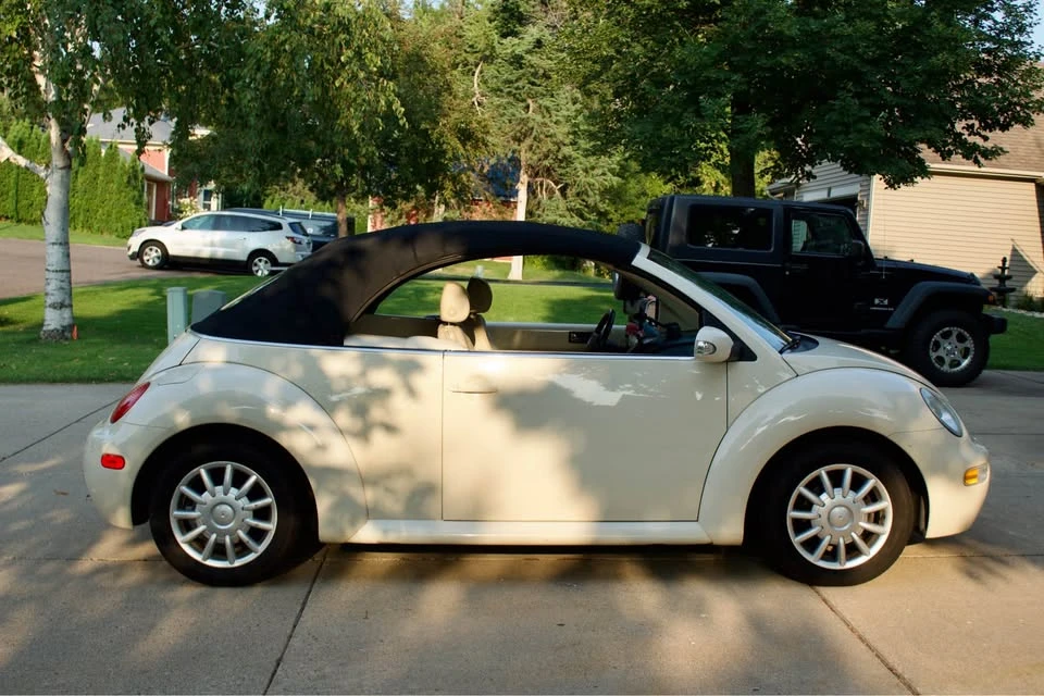 2004 Volkswagen New Beetle - Image 5 of 7
