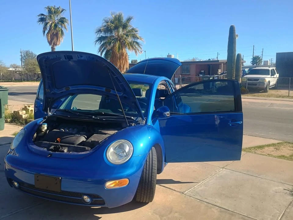 2004 Volkswagen New Beetle - Image 7 of 12