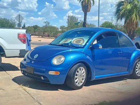 2004 Volkswagen Beetle 2.0T S Hatchback 2D