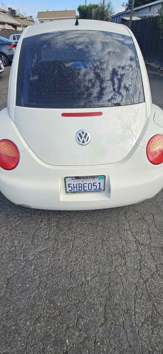 2004 Volkswagen New Beetle - Image 3 of 4