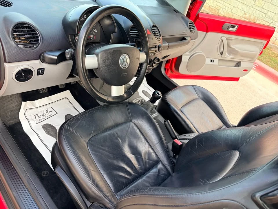 2004 Volkswagen New Beetle - Image 7 of 14