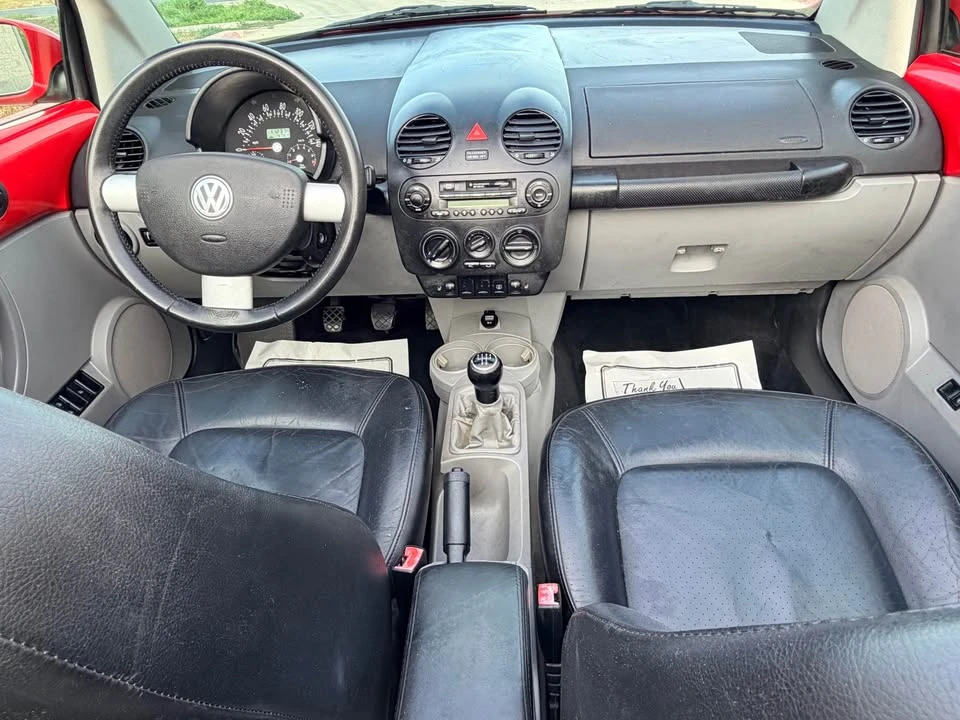 2004 Volkswagen New Beetle - Image 10 of 14