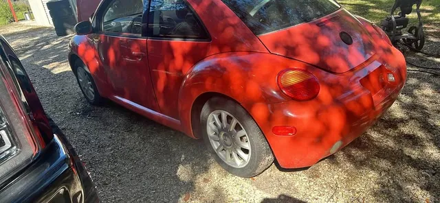2004 Volkswagen Beetle 2.0T SE Hatchback 2D